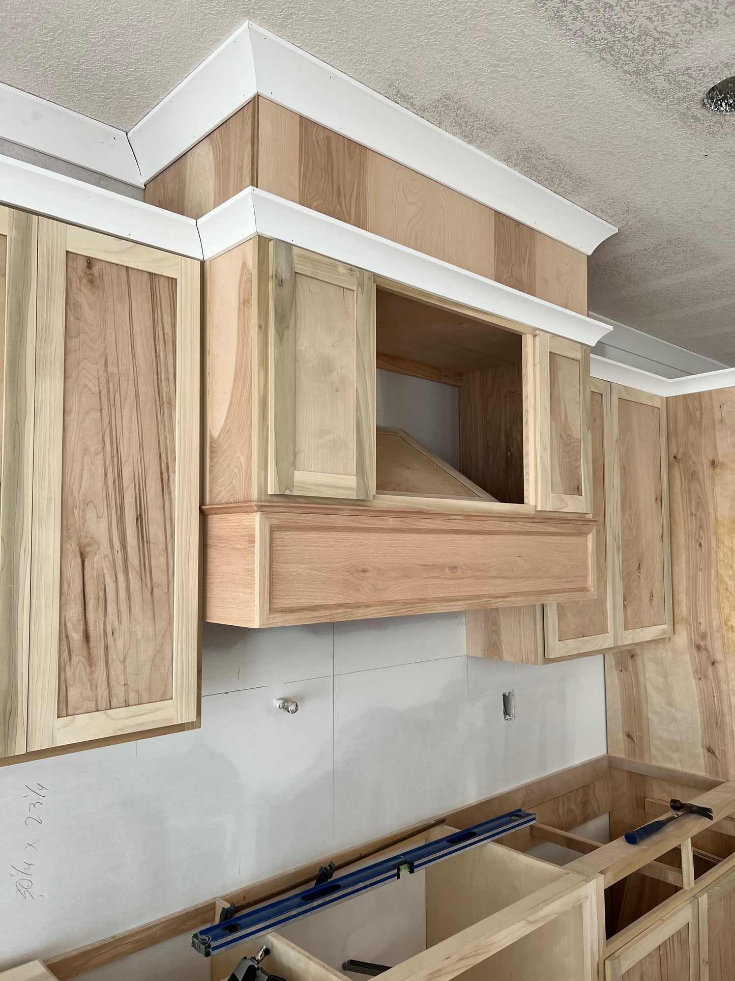 Shaker Wall Cabinet