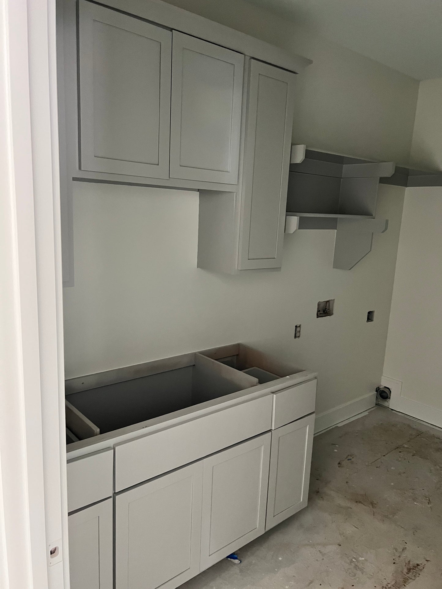 Shaker Wall Cabinet