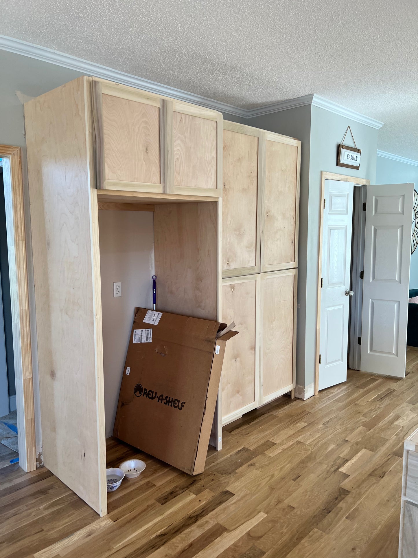 Shaker Wall Cabinet